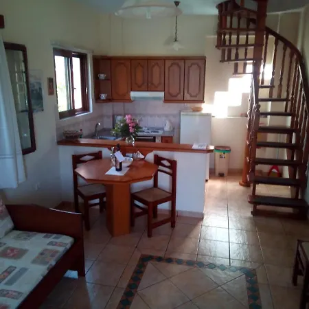 Apartmanhotel Ostria Maisonettes And Sztúpa