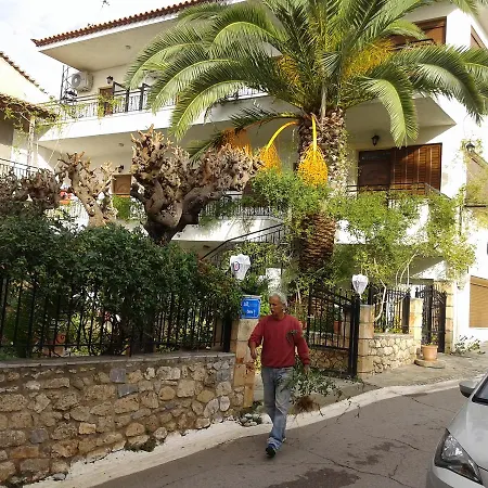 Ostria Maisonettes And Apartmanhotel