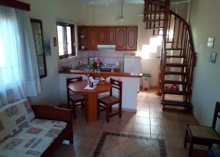 Apartmanhotel Ostria Maisonettes And Sztúpa