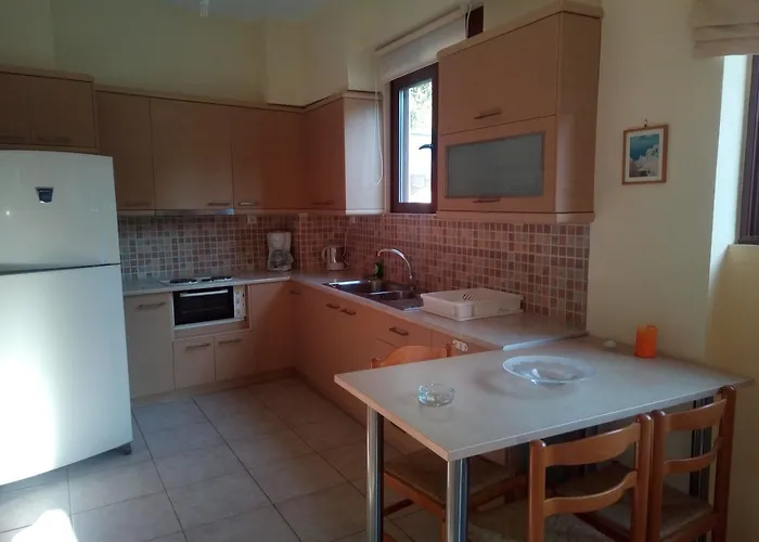 Ostria Maisonettes And Apartmanhotel