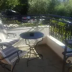 Apartahotel Ostria Maisonettes And *