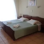 Apartahotel Ostria Maisonettes And *