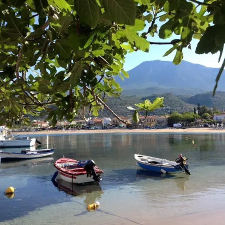 Ostria Maisonettes And Ξενοδοχείο με διαμερίσματα