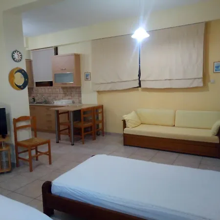 Ostria Maisonettes And Ξενοδοχείο με διαμερίσματα