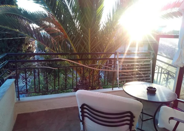 Ξενοδοχείο με διαμερίσματα Ostria Maisonettes And *