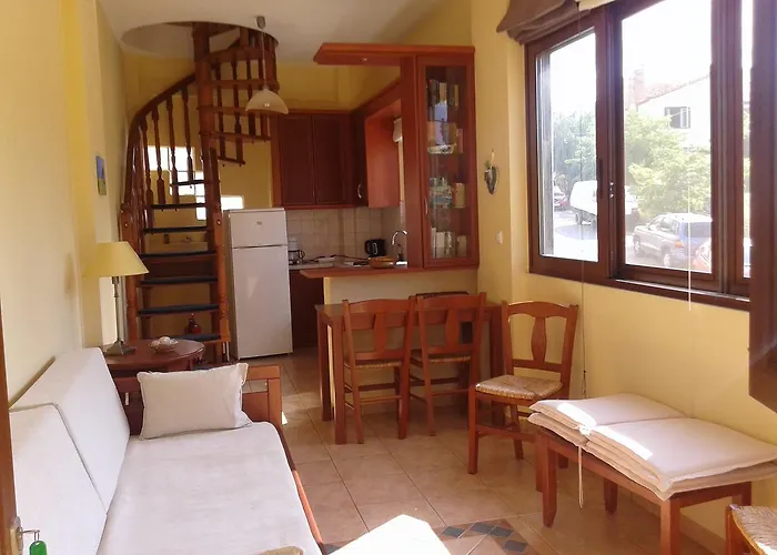 Ostria Maisonettes And Ξενοδοχείο με διαμερίσματα *