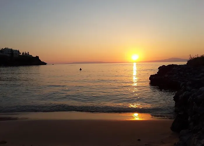 Ξενοδοχείο με διαμερίσματα Ostria Maisonettes And *