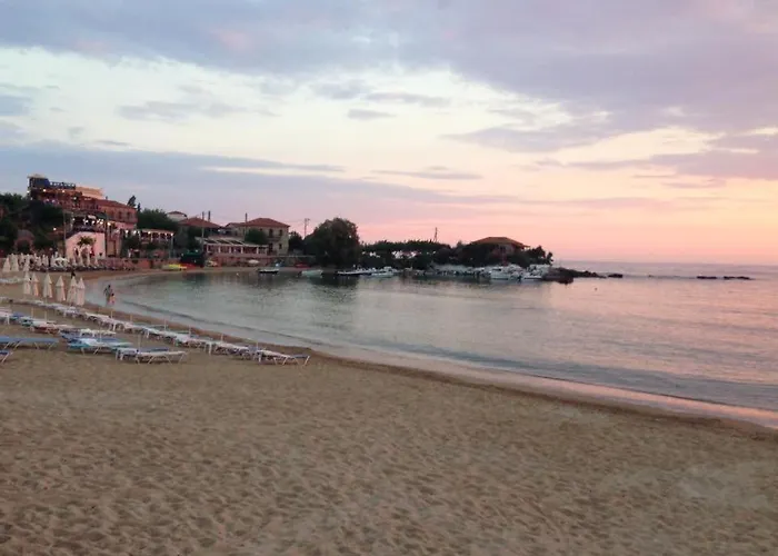 Ostria Maisonettes And Στούπα