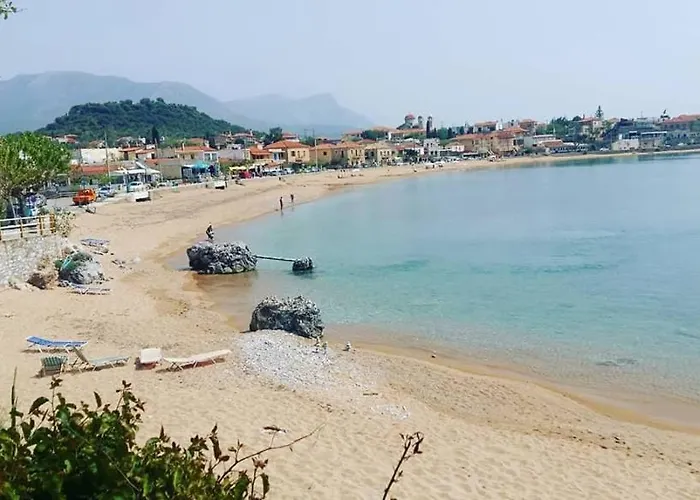 Ξενοδοχείο με διαμερίσματα Ostria Maisonettes And