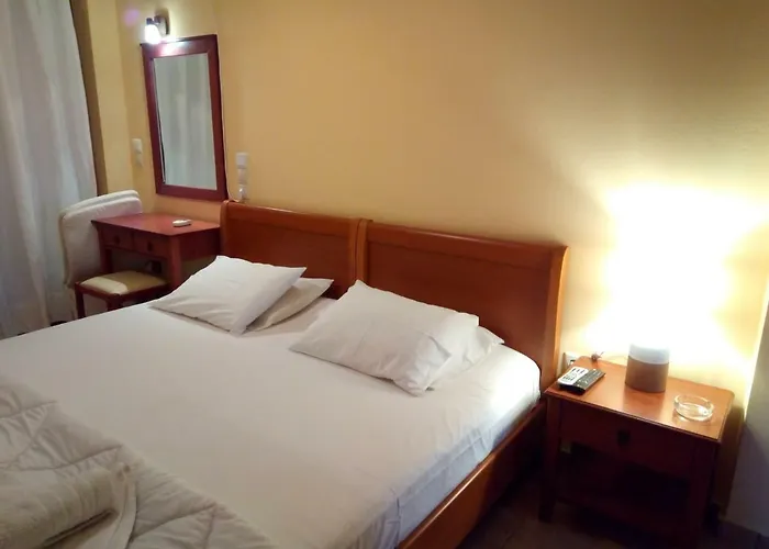 Ostria Maisonettes And Ξενοδοχείο με διαμερίσματα Στούπα